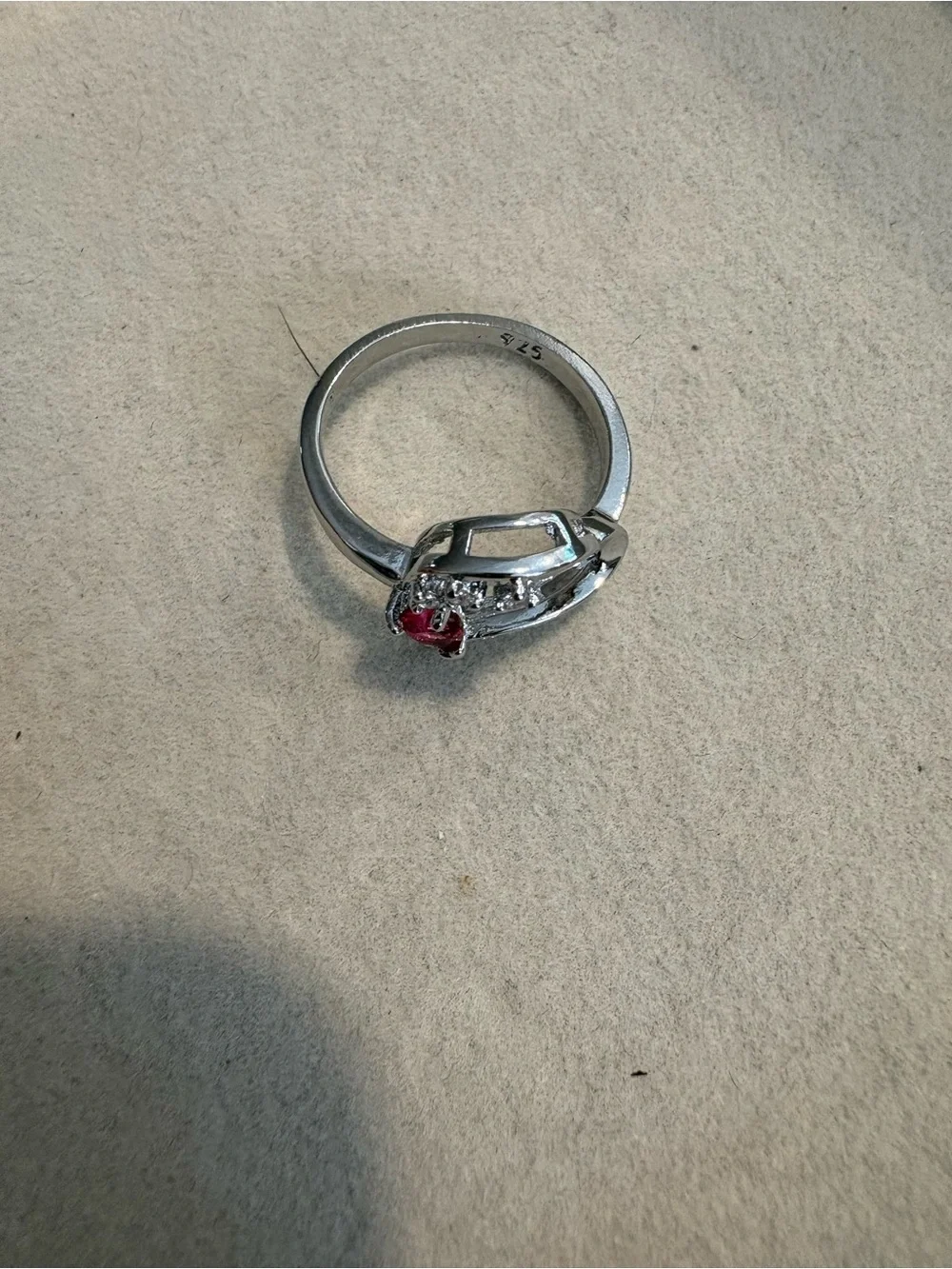Heart-Shaped sterling silver 925 ring with pink accents